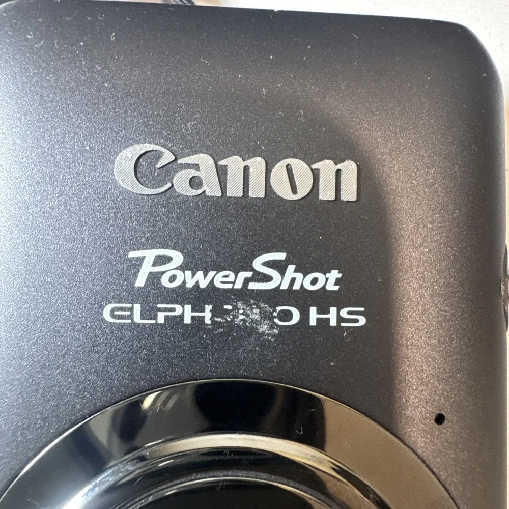 Canon PowerShot ELPH 100 HS 12.1 Mega Pixels 4X Zoom Bundle WORKS- READ DETAILS*